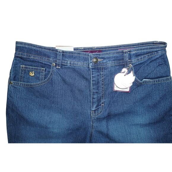 Gloria Vanderbilt Amanda Stretch Classic Fit Jeans - Size 12 - Dark Wash  NWT - Picture 7 of 9